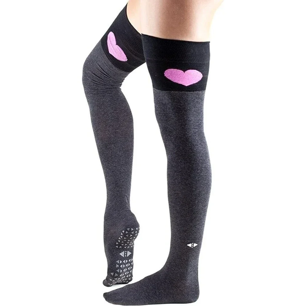 Tavi Noir Grip Barre & Yoga Socks Colt Non-Slip Over The Knee NEW Gray Heart M